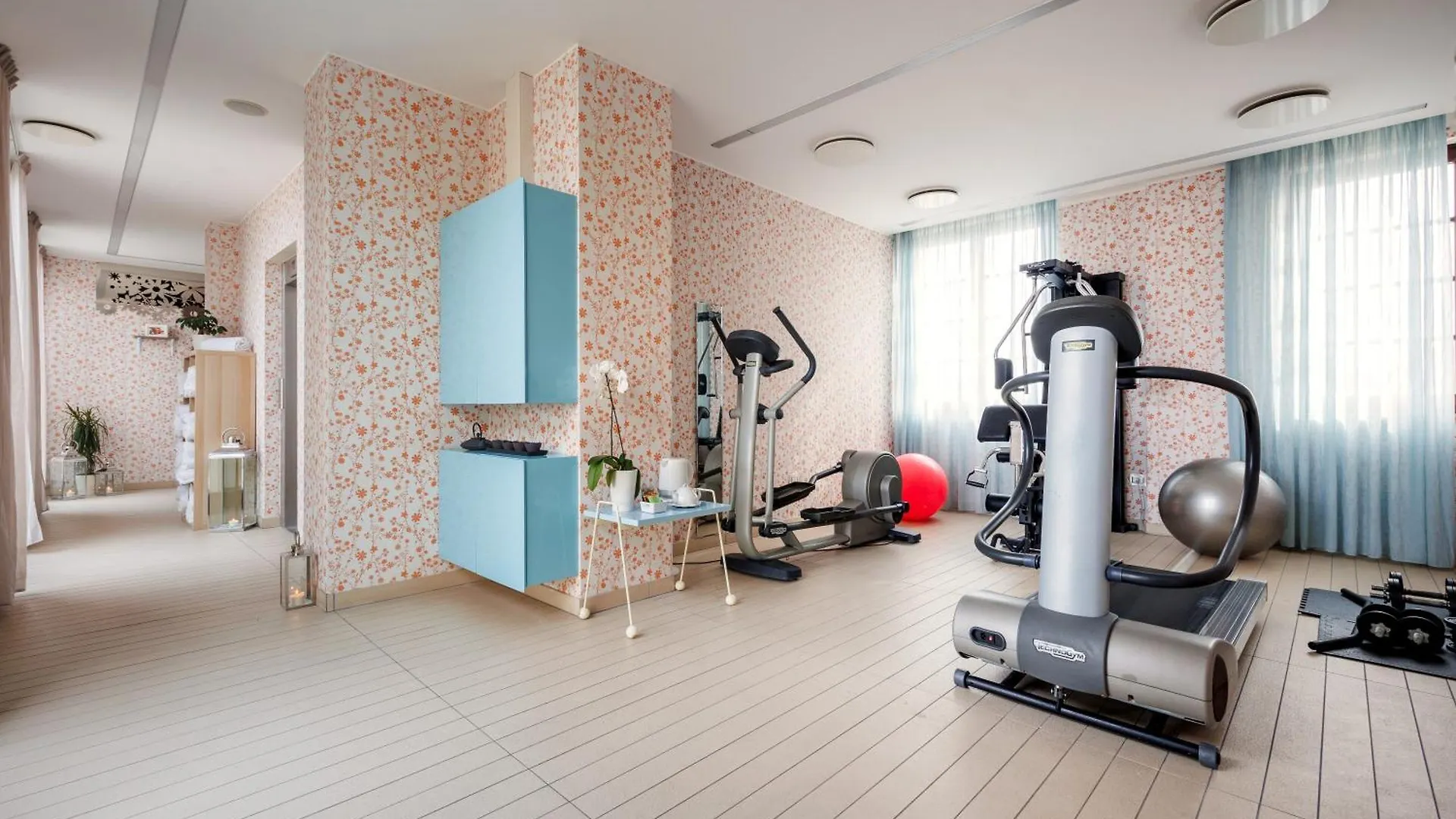 Jr Hotels Bari Grande Albergo Delle Nazioni 5*,  Italy