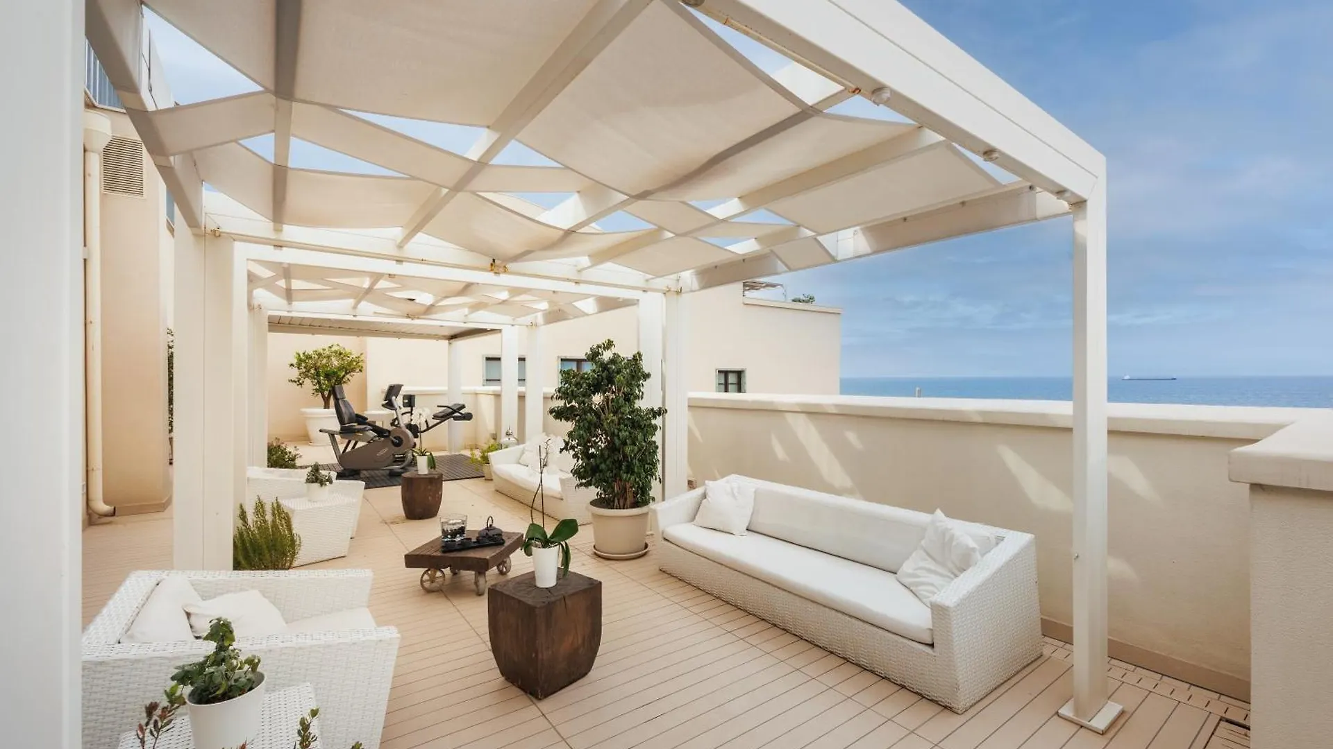 Jr Hotels Bari Grande Albergo Delle Nazioni 5*,